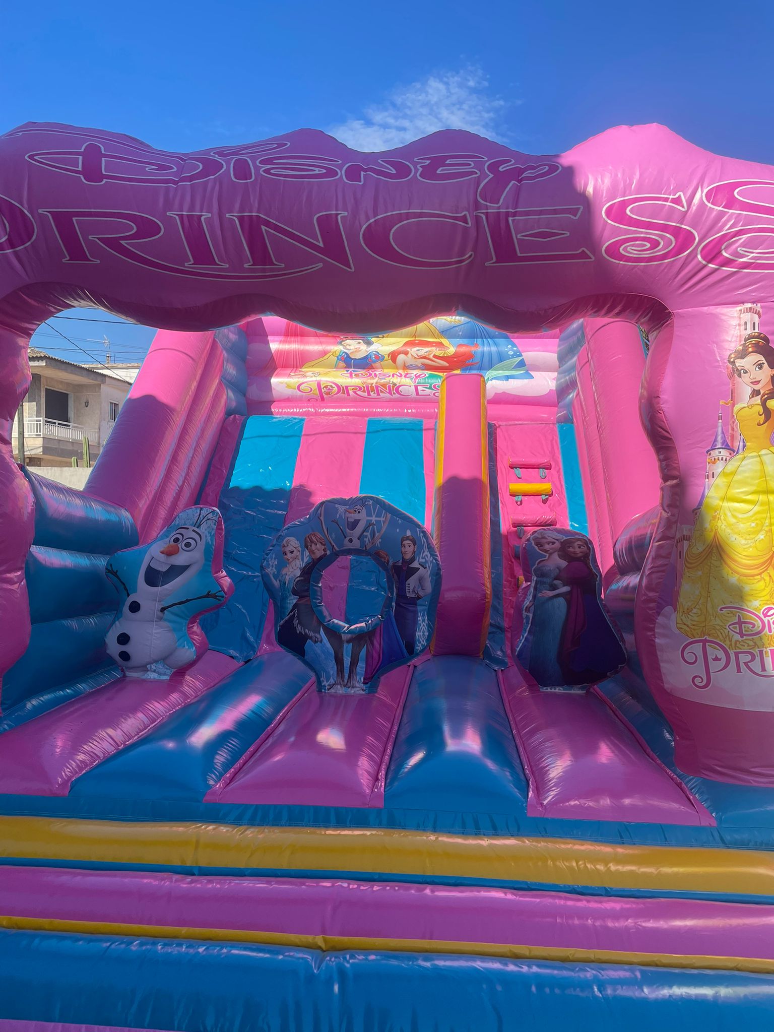 Alquiler Castillo Hinchable Princesas Disney para comuniones Murcia