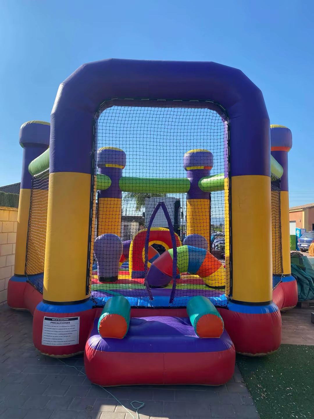 Alquiler Hinchable Multijuegos con canasta e interactivo Murcia