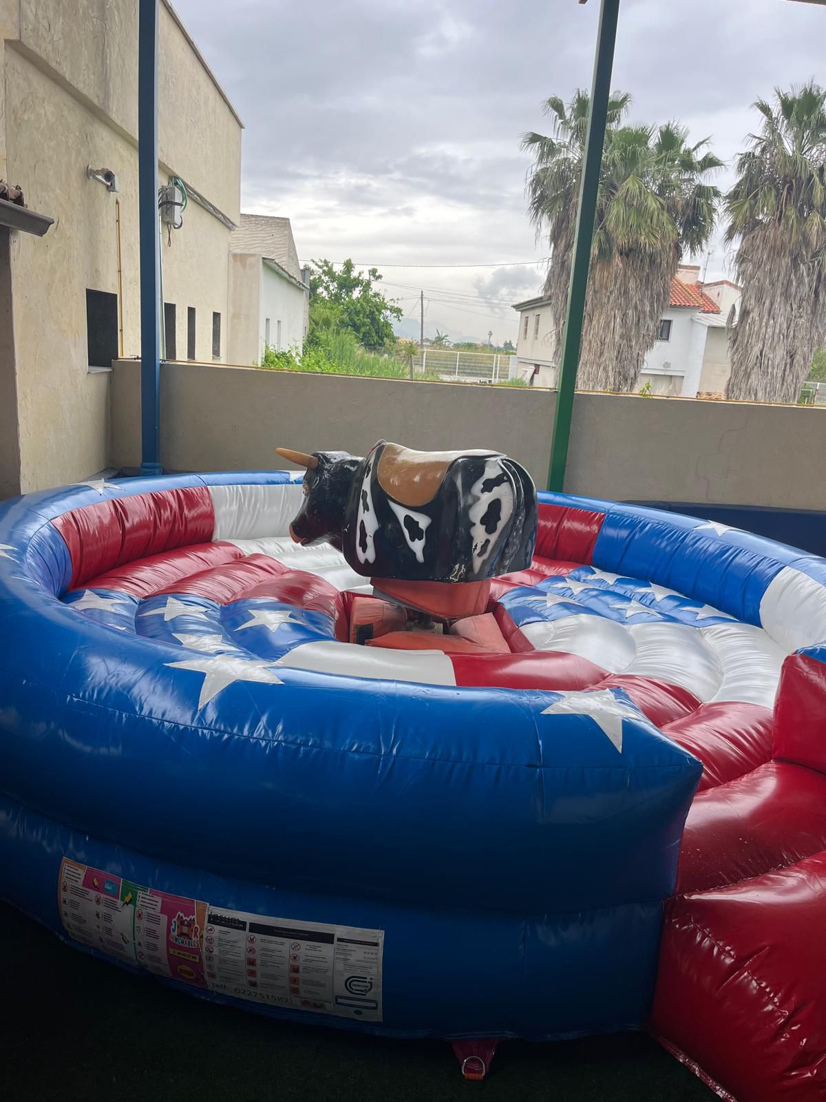 Alquiler Toro Mecánico 4 para fiestas y eventos en Murcia